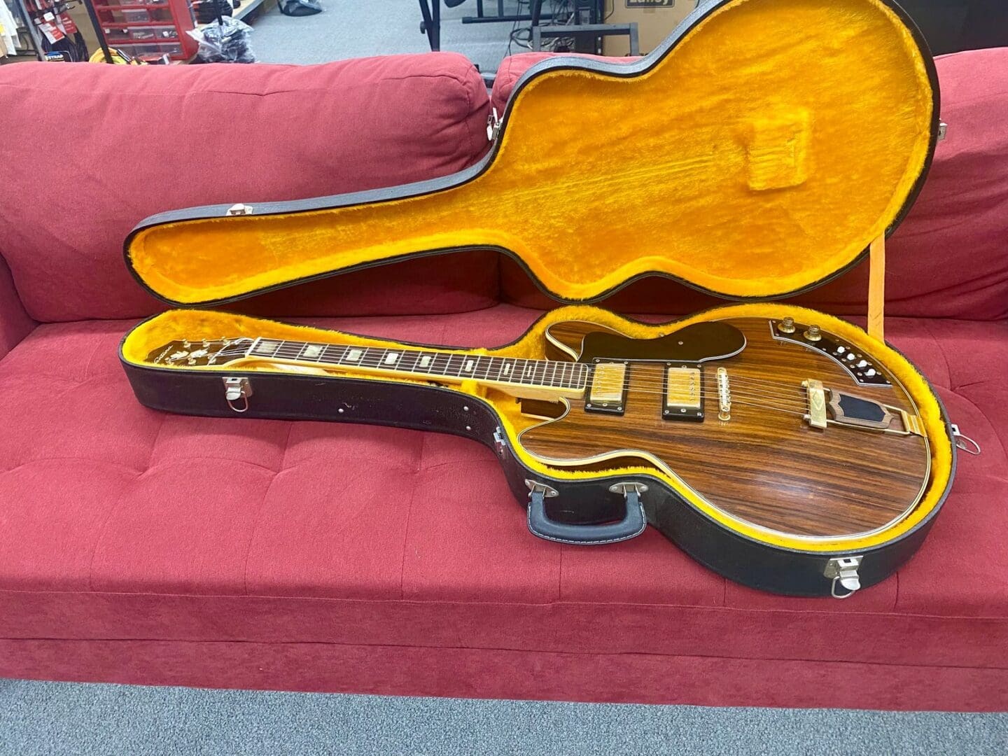 Ventura V-1502 Al Ciaola Copy Electric Guitar 1970's - Walnut w/ Case Made in Japan - Image 11