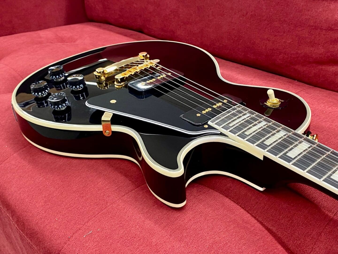 Epiphone Les Paul Custom P-90 Electric Guitar 2023 - Ebony - Image 17