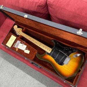 1979 Fender Stratocaster - Sunburst w/ Case - Refretted