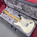 Fender American Professional II Stratocaster Maple Fretboard 2022 – Olympic White