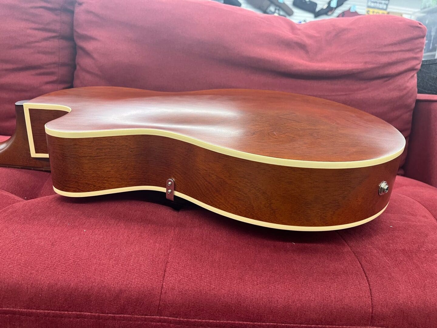 Godin 5th Avenue CW Kingpin II HB Hollow Body Guitar - Cognac Burst - Image 11