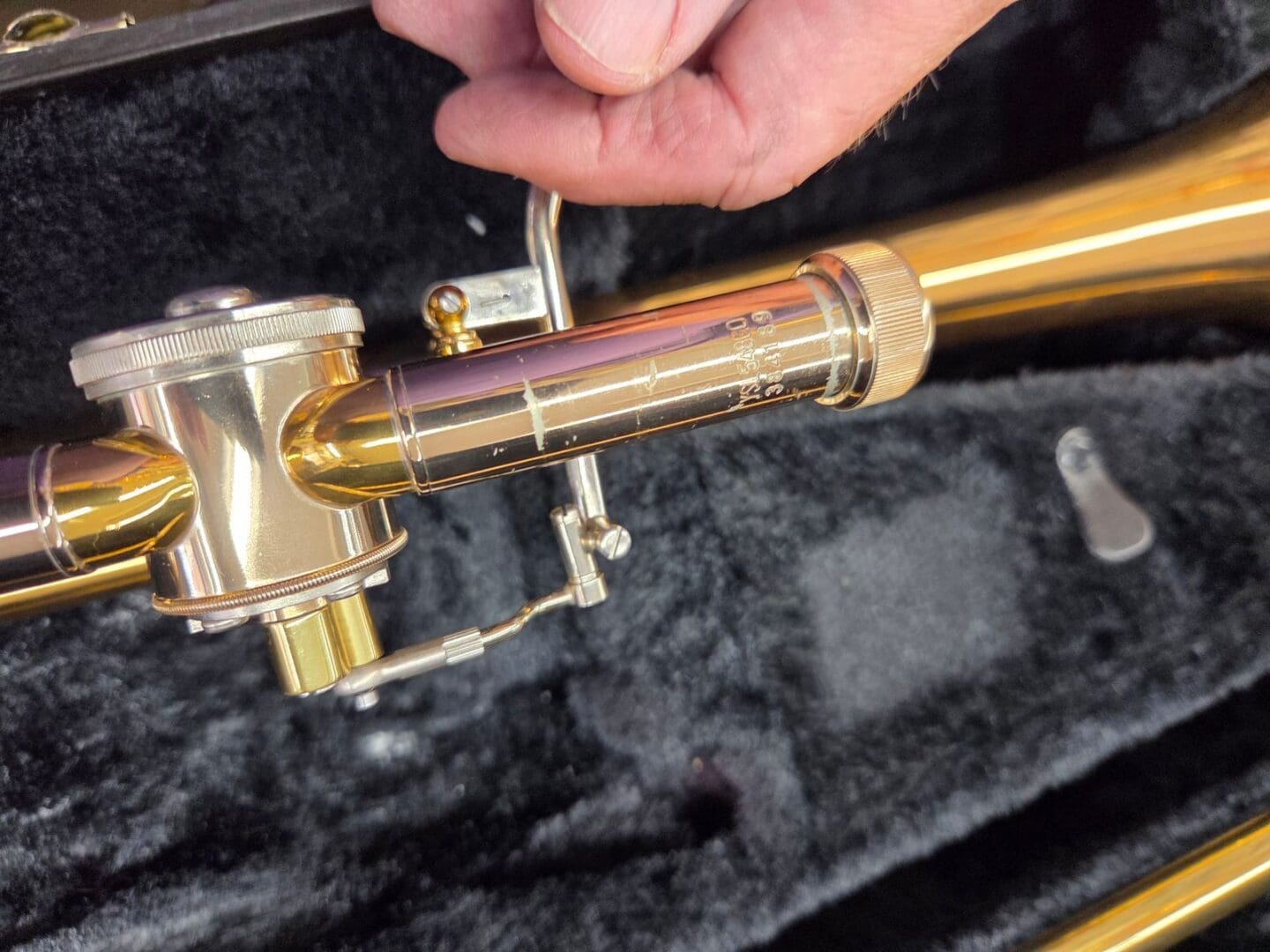 Yamaha YSL548G - F rotor trombone gold brass bell - Image 4