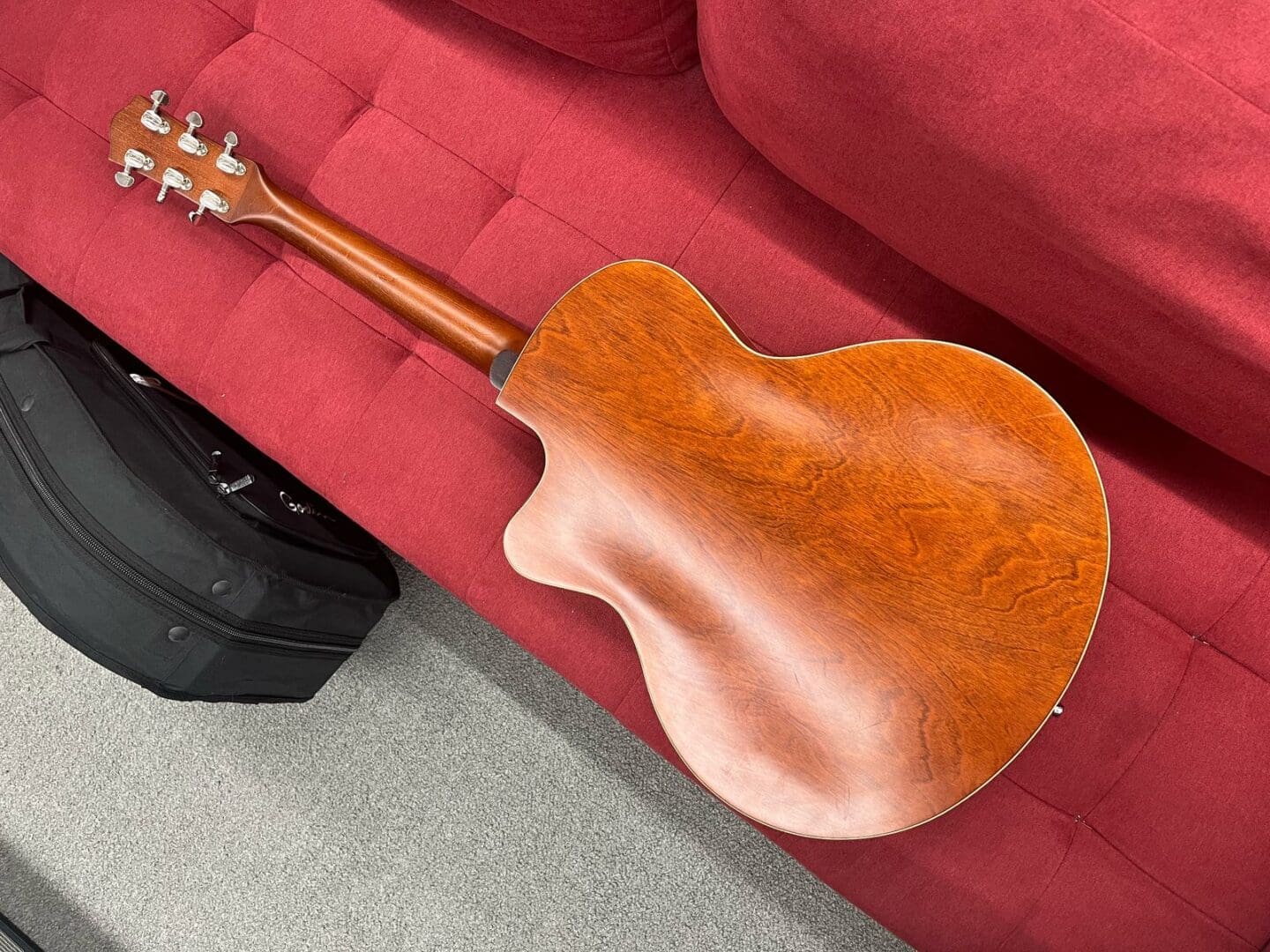 Godin 5th Avenue CW Kingpin II HB Hollow Body Guitar - Cognac Burst - Image 17