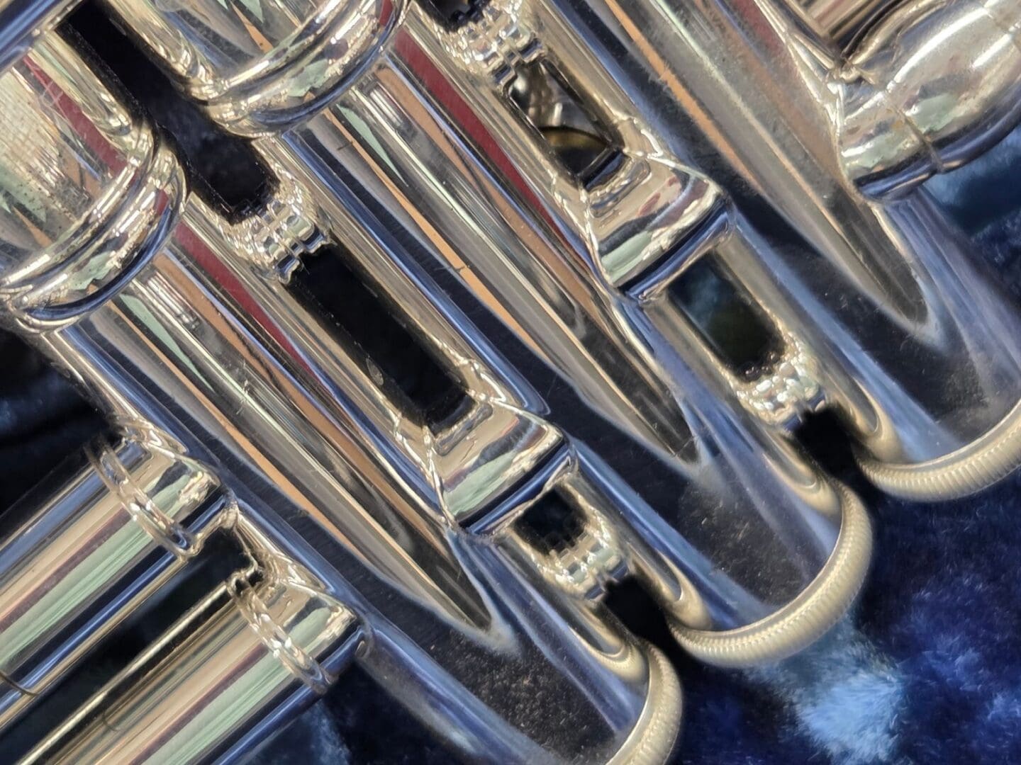 Bach Stradavaris trumpet silver 80s37 2002/3 - Silver - Image 8